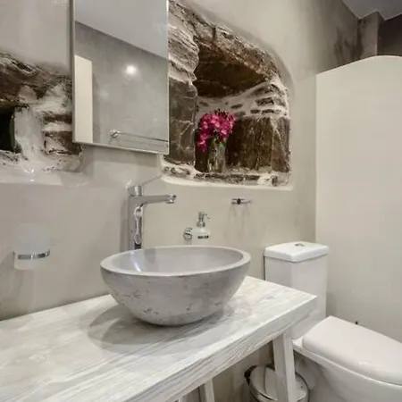 Vakantiehuis Anthemion Naxos With Outdoor Jacuzzi *