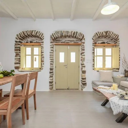 Holiday home Anthemion Naxos With Outdoor Jacuzzi Ano Sangrion